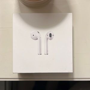 AirPods